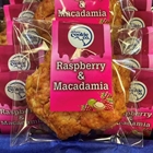 Melbourne Cookie Co. Chunky Raspberry & Macadamia gourmet café cookies individually wrapped for wholesale café supply in Australia.