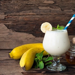 SHOTT Banana Frappe Recipe with Good Food Warehouse. Best SHOTT Beverages Syrup Wholesaler Australia.