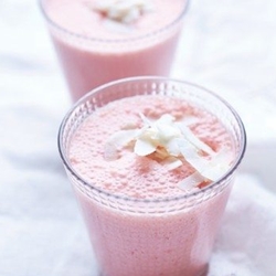 Strawberry Coconut Smoothie | Arkadia Beverages | Good Food Warehouse